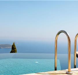 3 bedroom villa with pool & sea views, near Palaiokastrítsa, sleeps 6